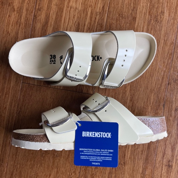 Women's 'Arizona Big Buckle' Birkenstock, White/Cream/Cork, Size 7 (NWT) - Picture 1 of 11